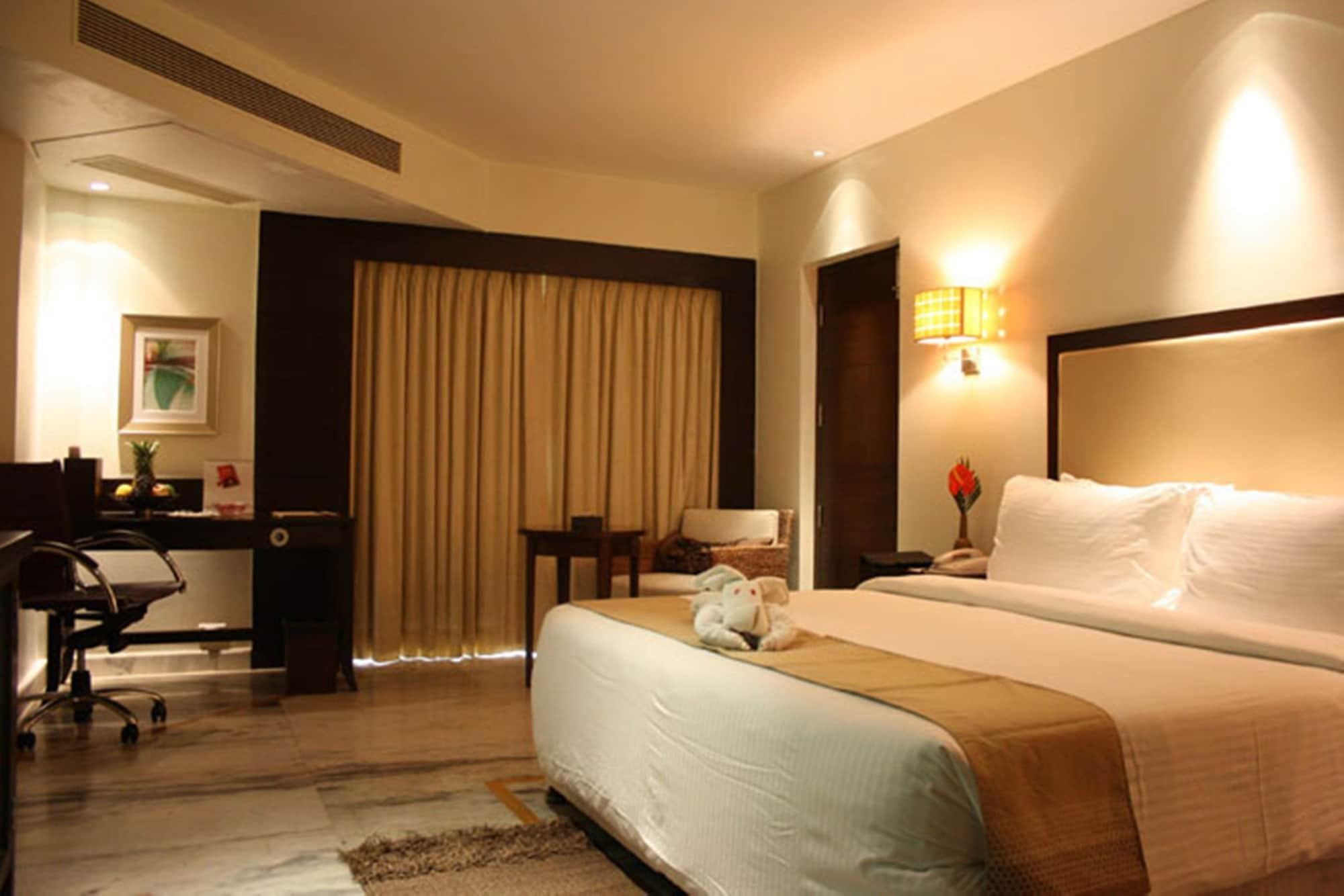 Royal Orchid Central Kireeti Hampi, Hospet Екстер'єр фото