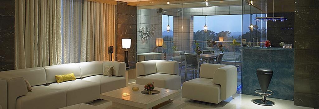 Royal Orchid Central Kireeti Hampi, Hospet Екстер'єр фото
